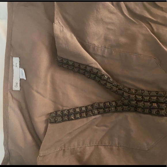 Gap Blouse✨ - Picture 2 of 3